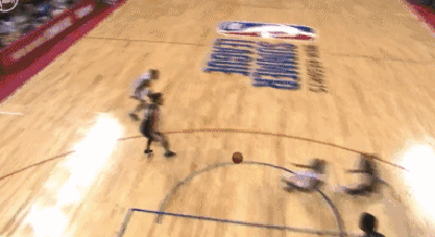 莱斯利战斧劈扣！