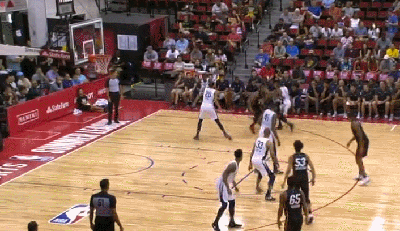 空接暴扣!琼斯内线翻江倒海