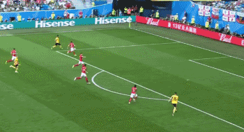 穆尼耶倒地铲射破门