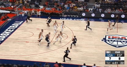 米切尔追身三分手起刀落