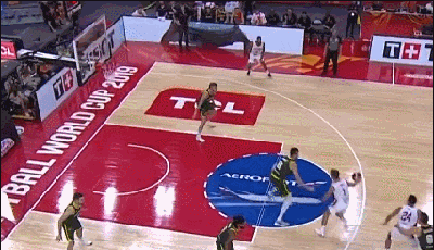 潘戈斯击地助攻伯奇轻松拽扣