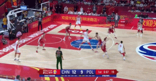 大侄子郭艾伦急停回拉三分