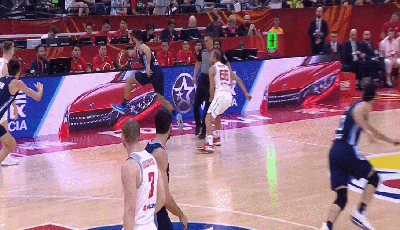 拉普罗胯下救球！ 布鲁西诺翱翔暴扣