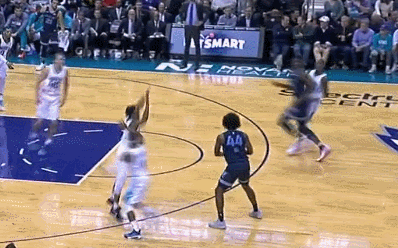 希尔传球失误罗齐尔反击暴扣引沸腾