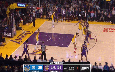 全力詹火力全开 无惧防守强打2加1