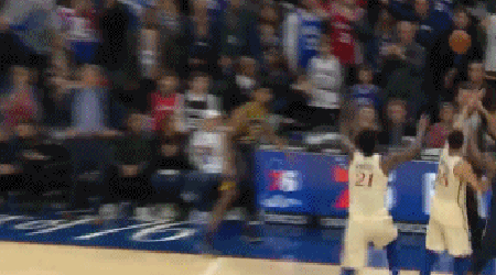 兰姆发球遭西蒙斯抢断断送比赛