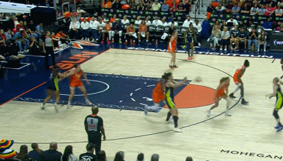 李月汝助攻状元佩奇得分