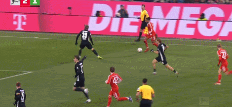 奥利塞内切兜射破门，拜仁3-1沃尔夫斯堡