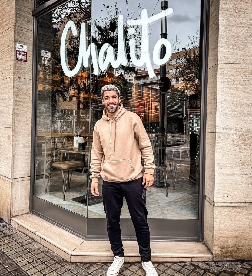 苏亚雷斯邀请马竞全队吃饭