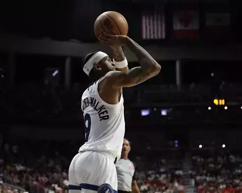 亚历山大·沃克