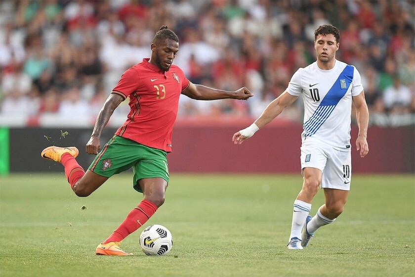 塔瓦雷斯顶替入选