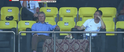 希丁克和孙继海前来观战