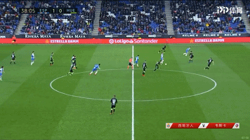 图2 ：反击中武磊戏耍对手险些助攻