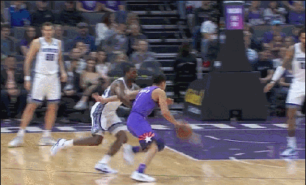 布克助飞艾顿双手空接虐框