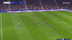 图1：尤文慢速进攻，无法破开对手的阵地防守