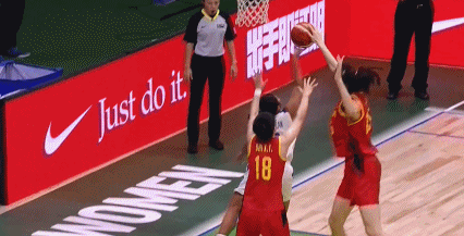 韩旭连续两记火锅赠菲律宾球员