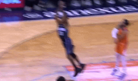 卢比奥送长传助飞布克