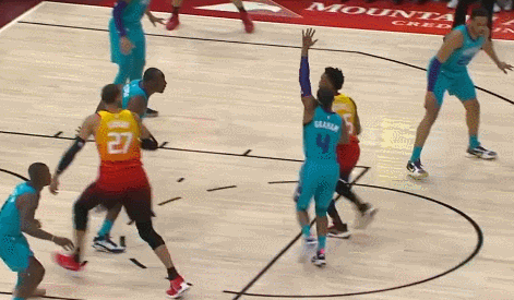 戈贝尔肆意虐框