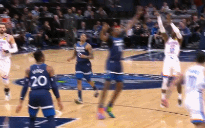 亚当斯抢板暴扣轰炸油漆区