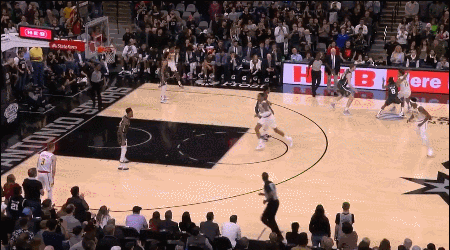 许尔特底角命中三分准绝杀