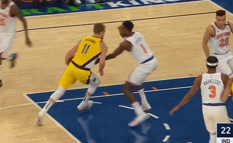 萨博尼斯强凿内线轻取两分