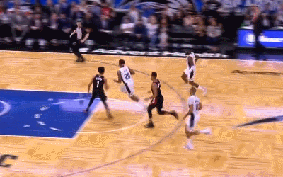 富尔茨脑后长眼天秀背传,恩尼斯拉杆上篮