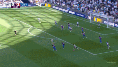 第47分钟，埃泽禁区破门，水晶宫2-0热刺          