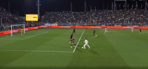 第73分钟，洛卡特利点射命中，尤文3-2