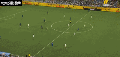 快速反击禁区内被放倒可惜越位在先