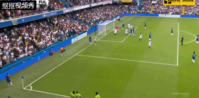 切尔西开出角球，头球攻门稍微高出门梁