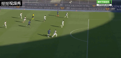 欧尔班破门但越位在先，进球无效