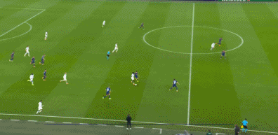 奥巴梅杨趟过门将小角度打门得手，马赛1-1纽卡斯尔联