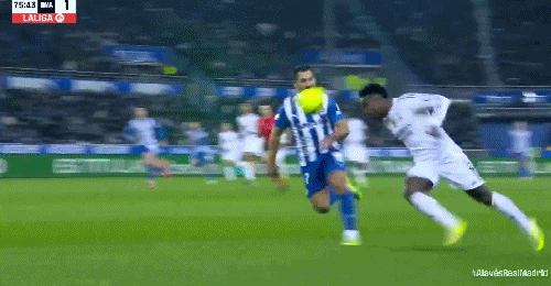 罗德里戈破门，皇马2-1阿拉维斯