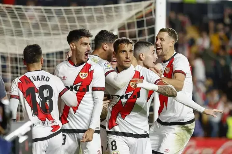 巴列卡诺为什么叫闪电