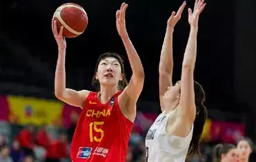 中国女篮有几个WNBA球员