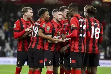 伯恩茅斯后防线被拆的皮毛不剩