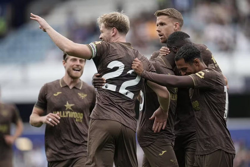 伯恩茅斯整条后防线已支离破碎