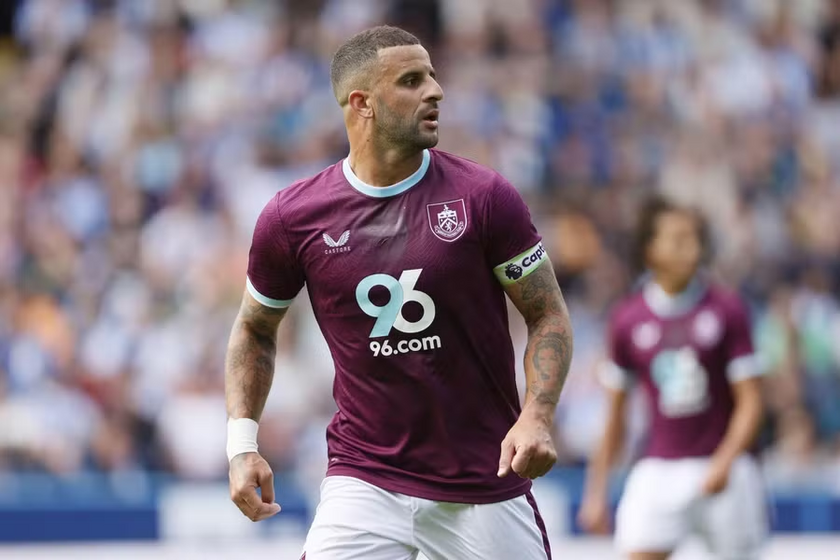 伯恩利今夏签下凯尔・沃克