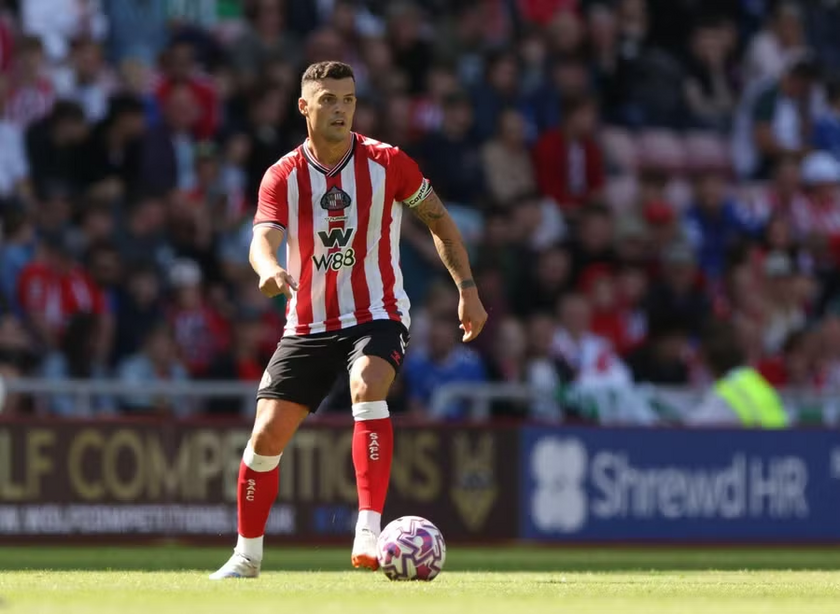 桑德兰签下重磅球员格拉尼特・扎卡