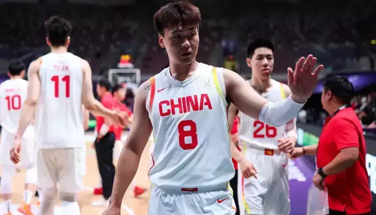 中国队长：赵睿