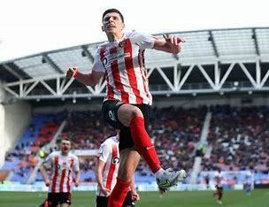 桑德兰时隔8年重回英超联赛，今夏花费近2亿欧用于引援