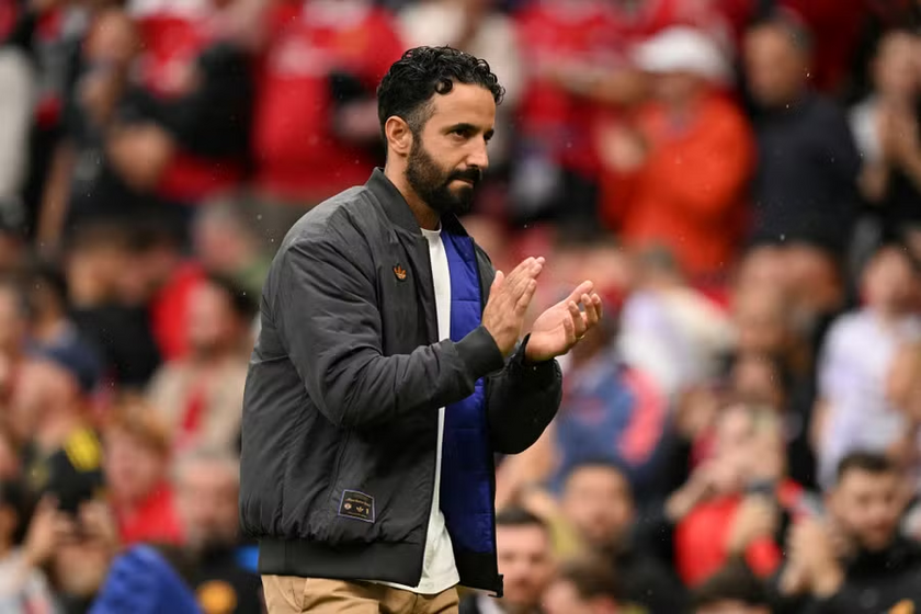 阿莫林在曼联 3-2 战胜伯恩利赛后