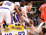 NBA-湖人110-93战胜猛龙，詹姆斯24分东契奇复出25+7助队取胜
